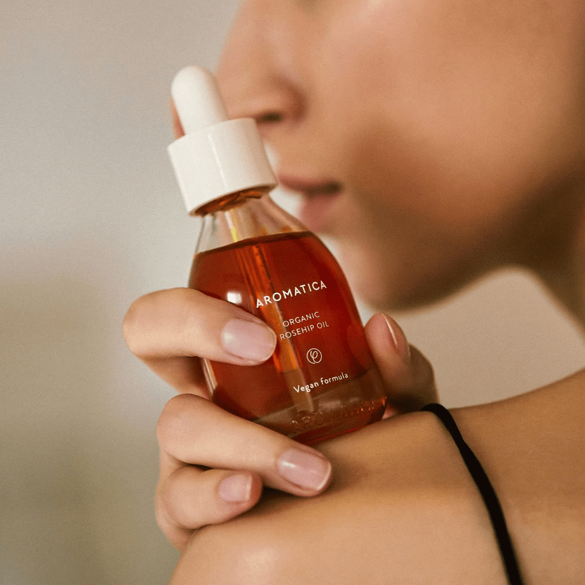 AROMATICA Facial Oil 30ml AROMATICA Reviving Rosehip Cold Press Organic Face Oil