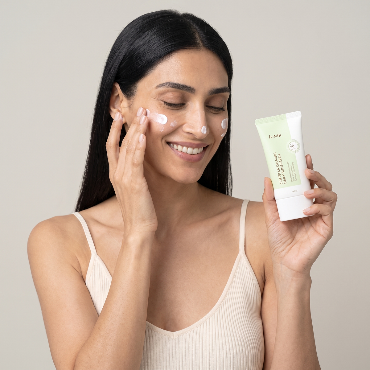 iUNIK Centella Calming Daily Sunscreen SPF50+ PA++++ - experience