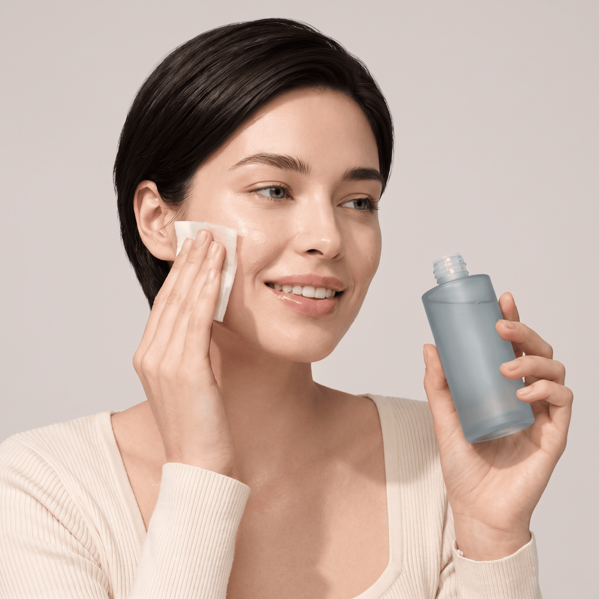 HARUHARU WONDER Black Rice Hyaluronic Essence - experience
