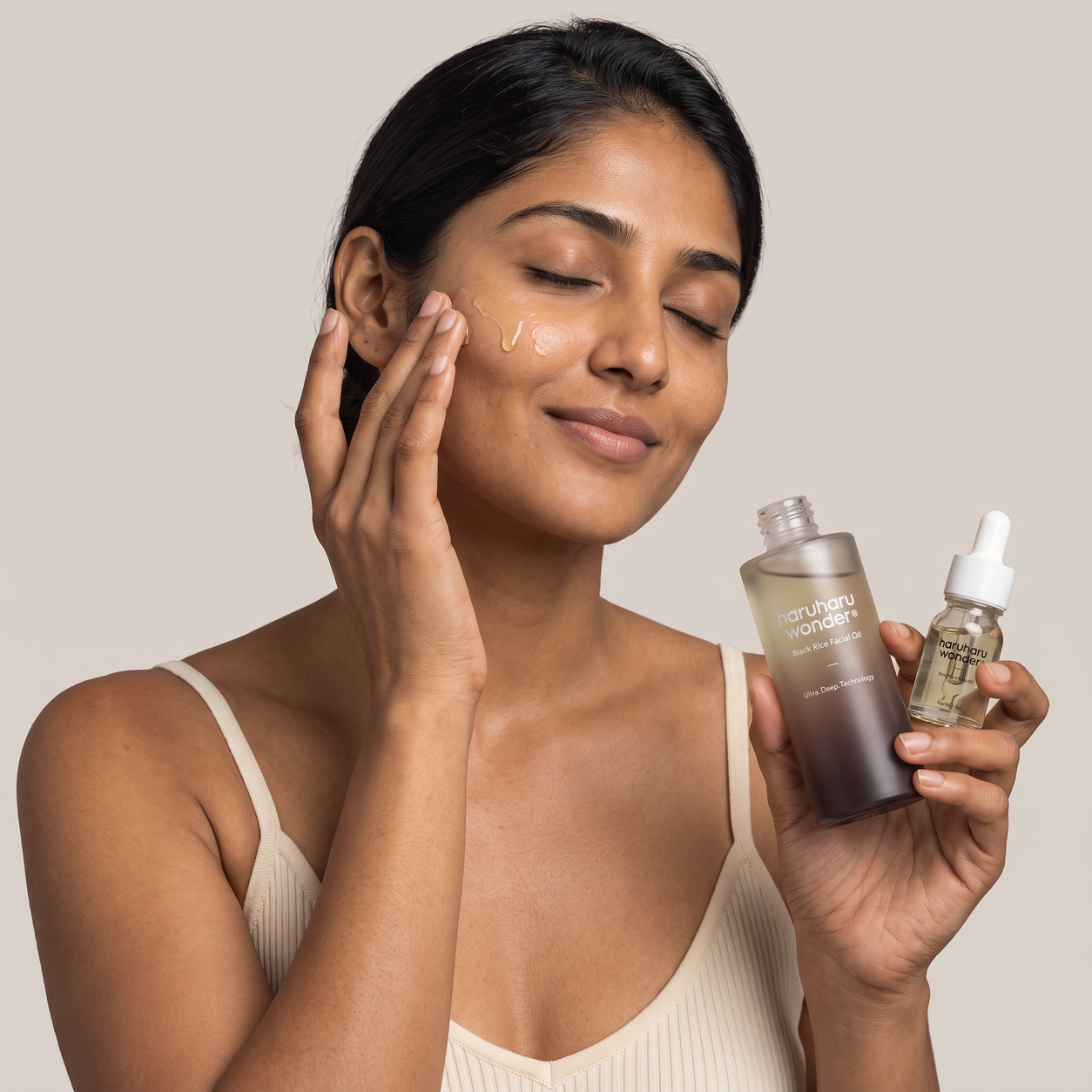 HARUHARU WONDER Black Rice Facial Oil - experience