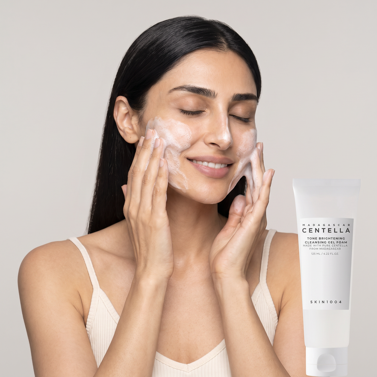 SKIN1004 Madagascar Centella Tone Brightening Cleansing Gel Foam - experience