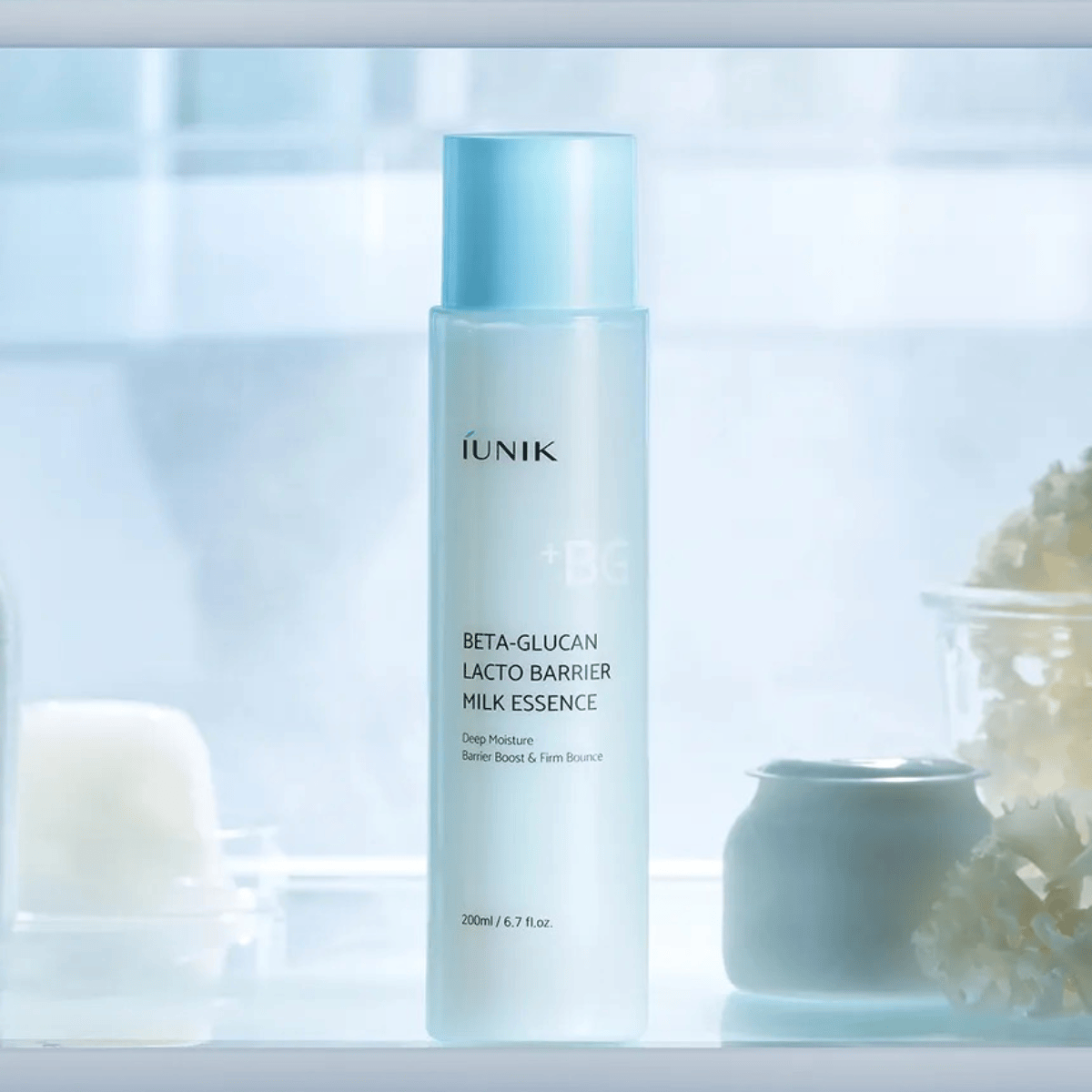 iUNIK Essence 200ml iUNIK Beta-Glucan Lacto Barrier Milk Essence